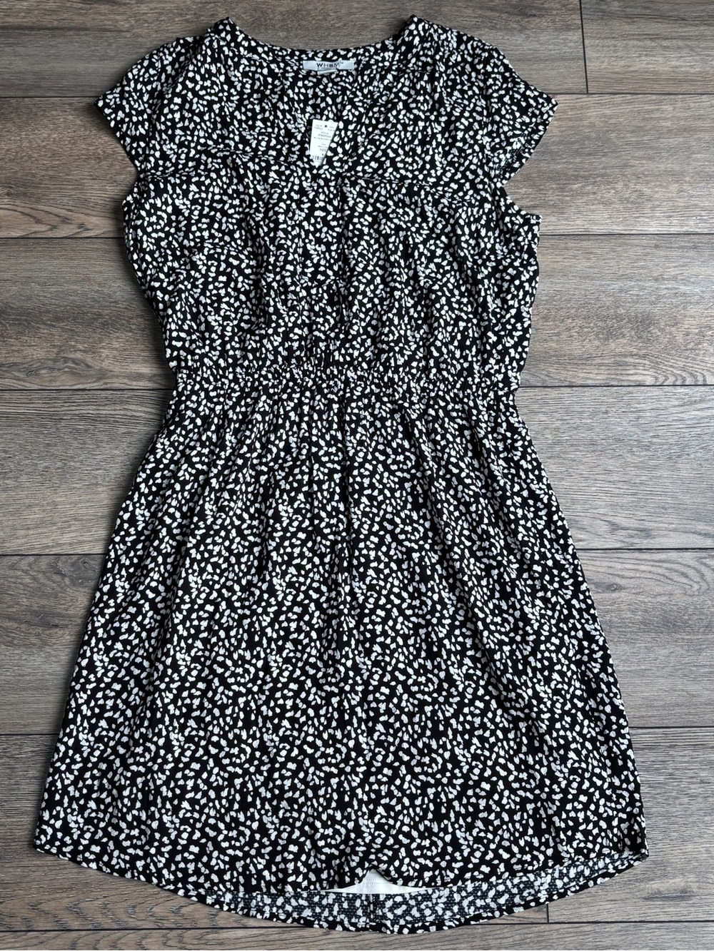 NWT White House Black Market Short Sleeve Y-Neck Blouson Dress Black White Sz 8